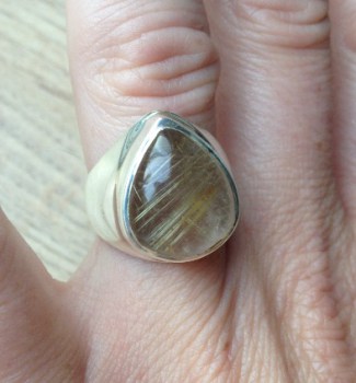 Zilveren ring met druppelvorm gouden Rutielkwarts 17.3 mm